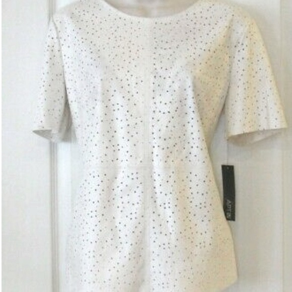 ⭐️🎉3 items for $30 🎉 Apt. 9 Media perforated top faux-leather front S - Picture 2 of 4
